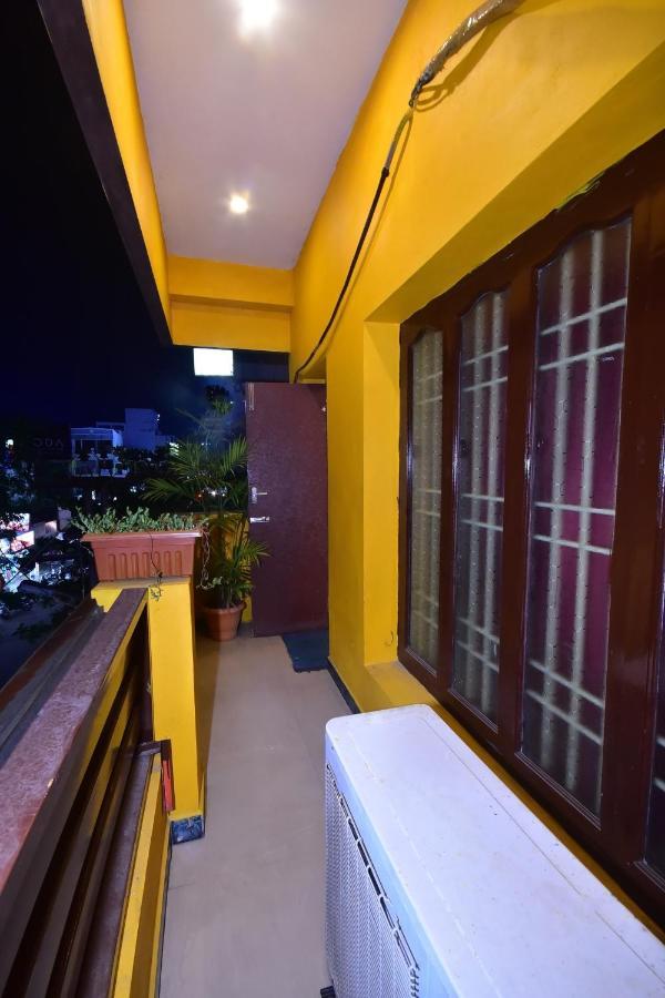 Villa Freddy 2Bhk Property With 2-Wheeler Parking 蓬蒂切里 外观 照片